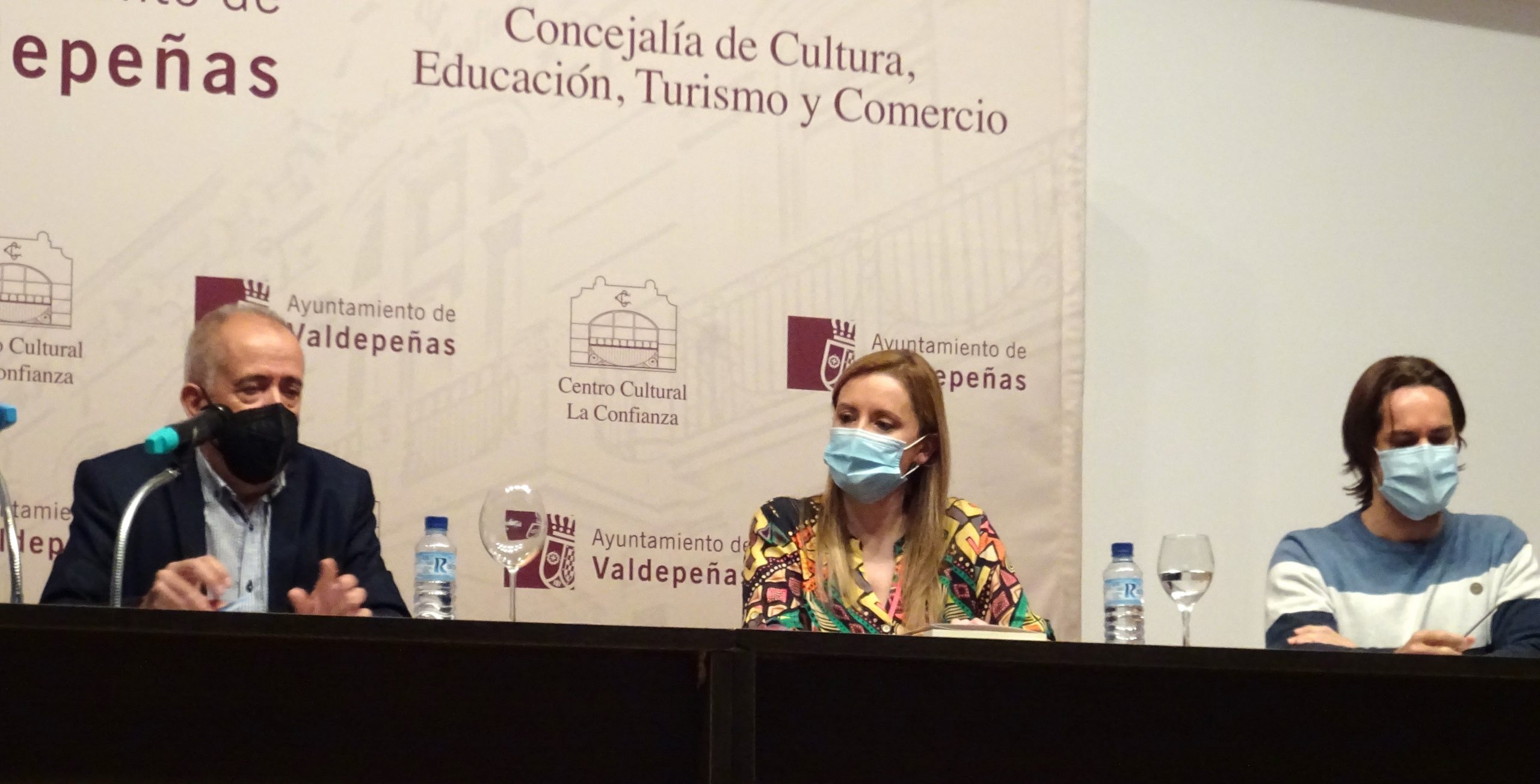 PRESENTACIÓN DE «LOS JUBILADOS LOS CARGA EL DIABLO» EN VALDEPEÑAS (May-2021)