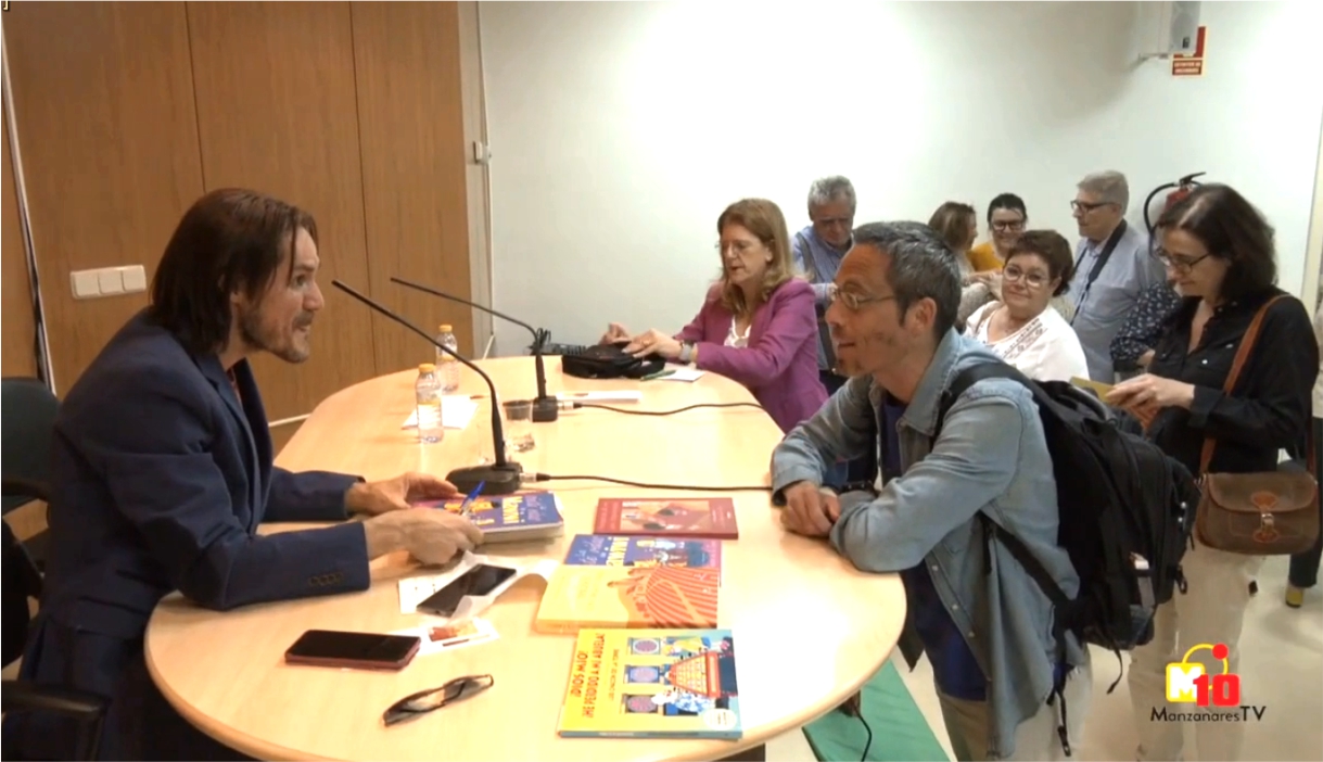 PRESENTACIÓN EN MANZANARES A FAVOR DE LA AECC LOCAL (Mayo-2023).