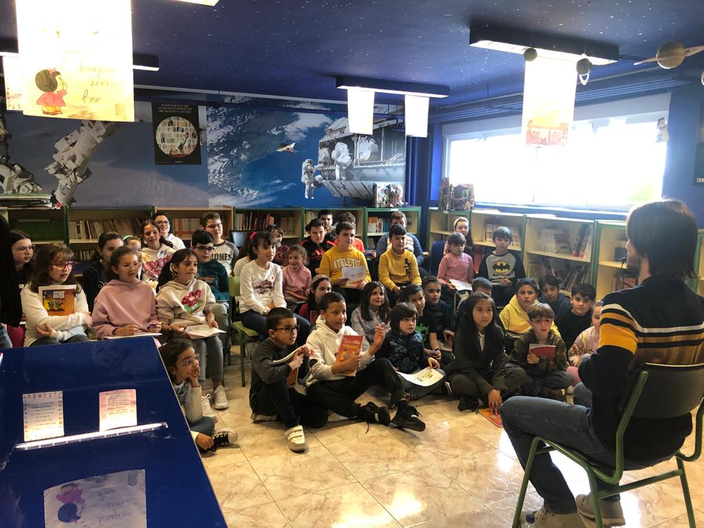 VISITA AL CP LUIS PALACIOS PARA CHARLAR DE «MAWIWI» (Marzo-2023).