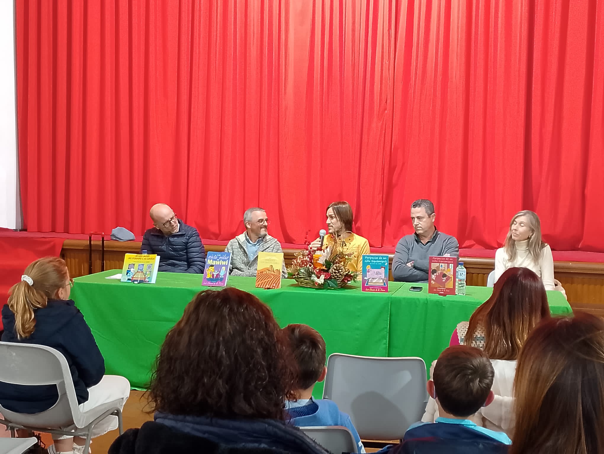 PRESENTACIÓN EN SANTA CRUZ DE MUDELA A FAVOR DE LA AECC (Dcb-2023).