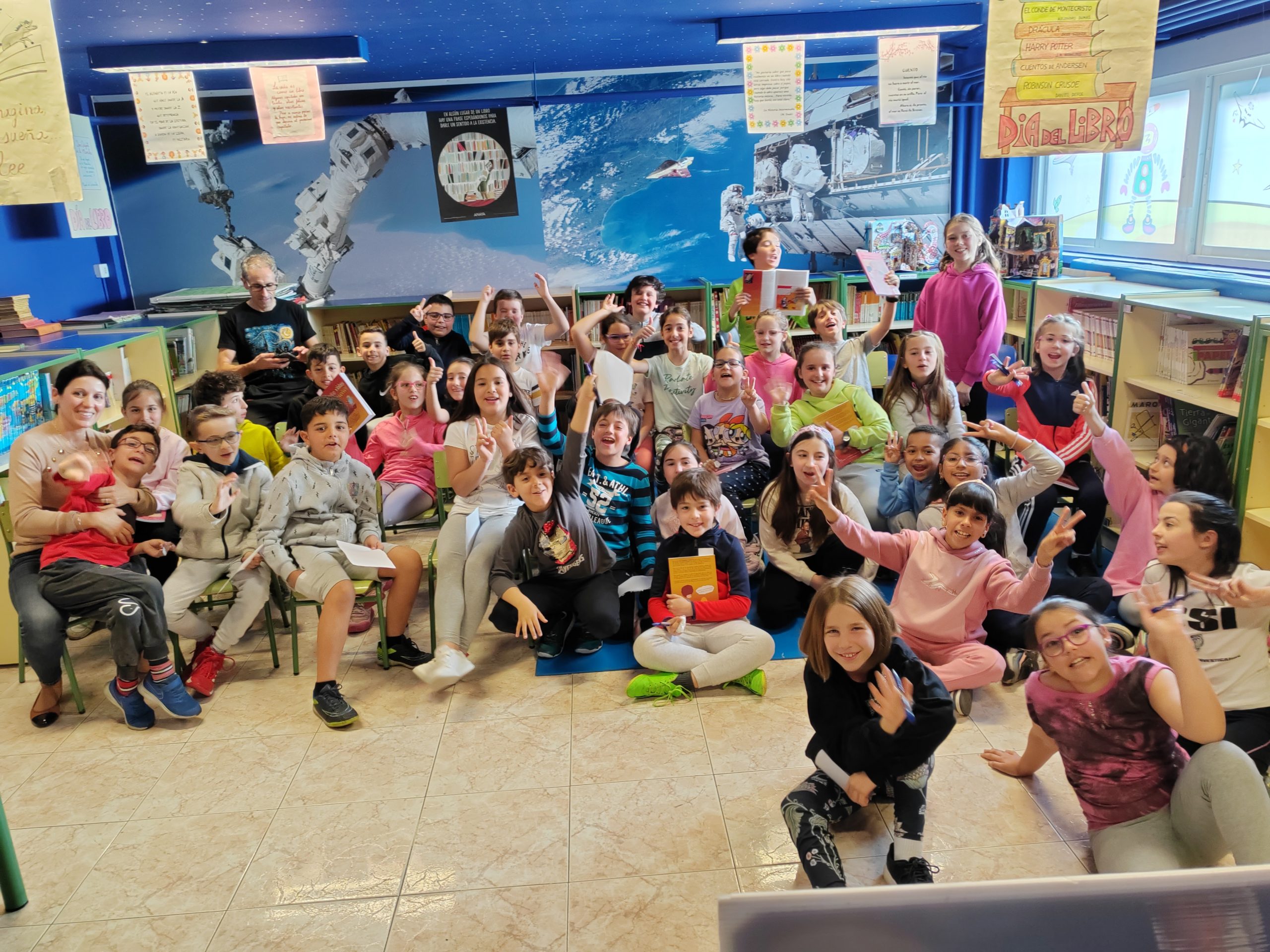 VISITA AL CP LUIS PALACIOS PARA CHARLAR DE «PERIPECIAS 1» (Marzo-2023).